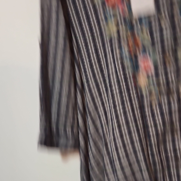 KYLA SEO Embroidered Plaid Tessa Tunic Top L - Picture 5 of 8